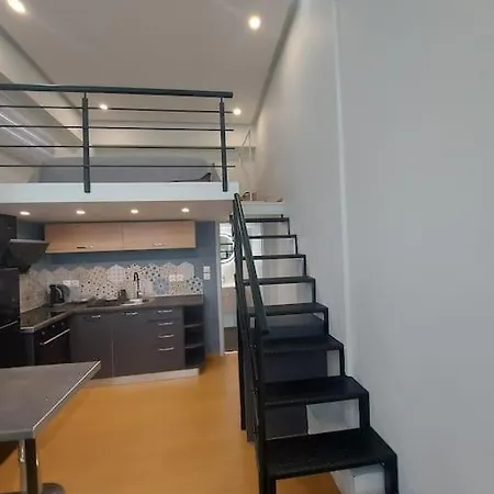 μ&σ στούντιο 2 Apartment Volos